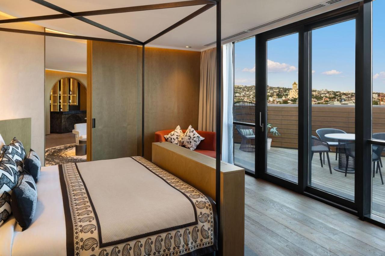 Paragraph Freedom Square, A Luxury Collection Hotel, Tbilisi Exteriör bild