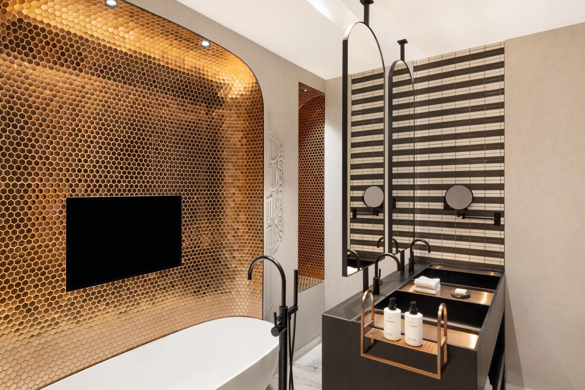 Paragraph Freedom Square, A Luxury Collection Hotel, Tbilisi Exteriör bild