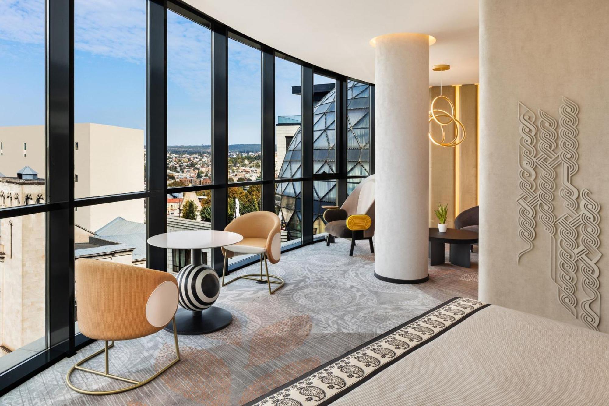 Paragraph Freedom Square, A Luxury Collection Hotel, Tbilisi Exteriör bild