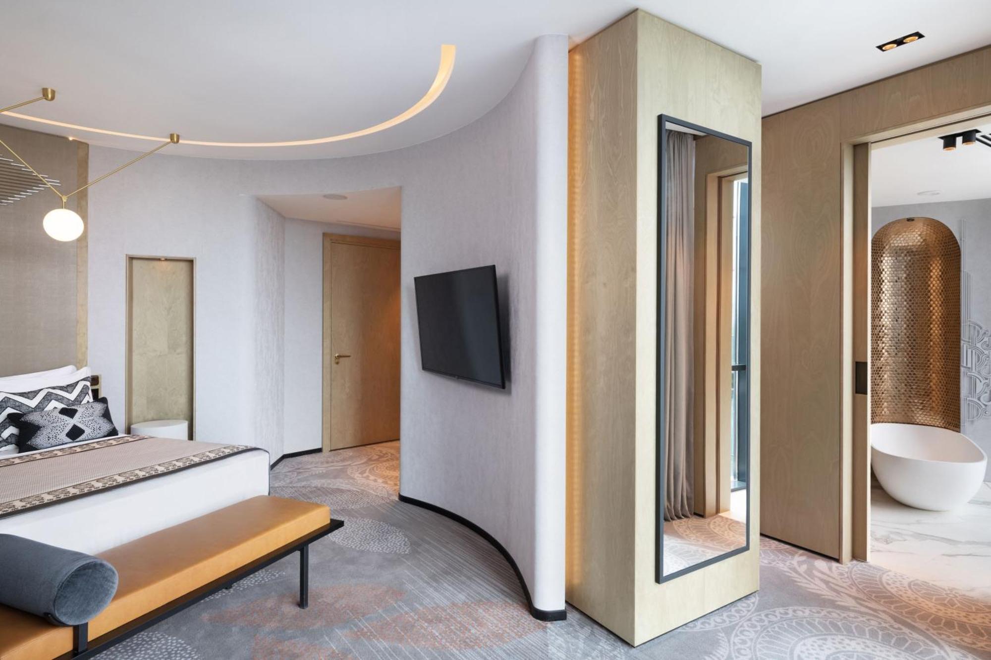 Paragraph Freedom Square, A Luxury Collection Hotel, Tbilisi Exteriör bild